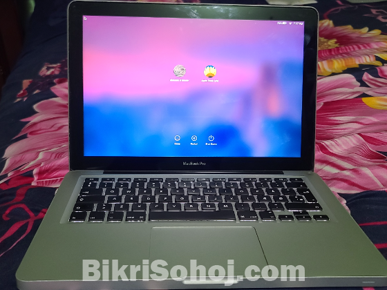 Apple macbook pro i7 super fresh